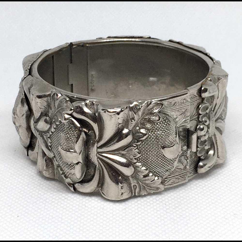 Vargas Rare Vintage, Repousse Hinged Wide Cuff Bracelet